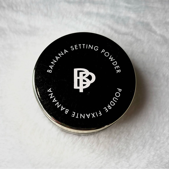 Bellapierre Cosmetics Banana Setting Powder Original Light Full Size New - Picture 2 of 3